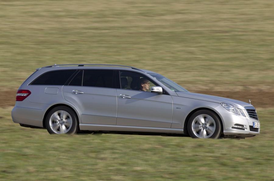  Mercedes-Benz E300 BlueTEC Hybrid 2012 года  (фото 58 из 60)